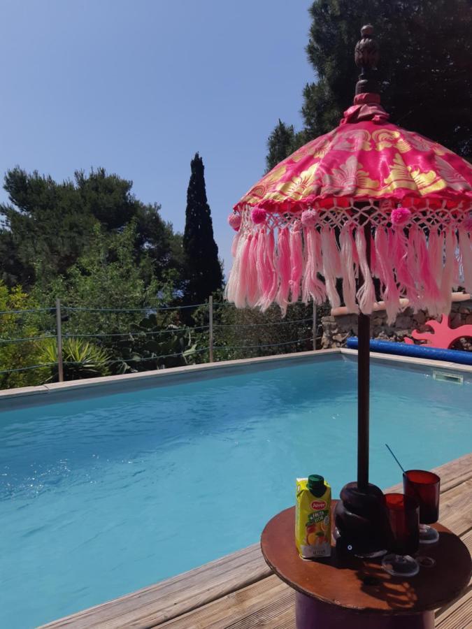 Haut De Villa Au Mont St Clair Vue Exceptionnelle Mer Et Foret Terrasses, Piscine, Petanque, Solarium Prives Сет Екстер'єр фото